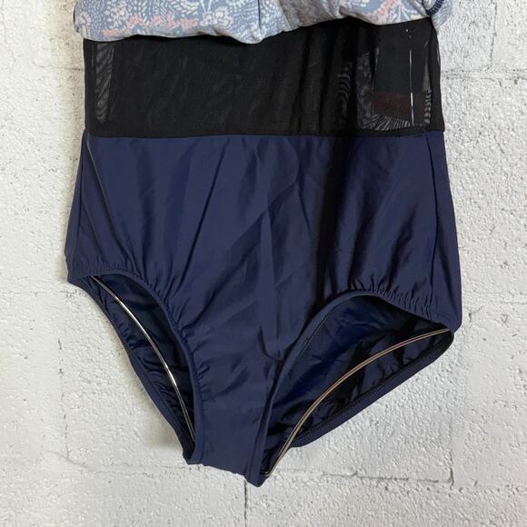 Swim Solutions Women's Printed Tiered One-Piece Swimsuit Navy Multi 8 MSRP $99 - Picture 4 of 13